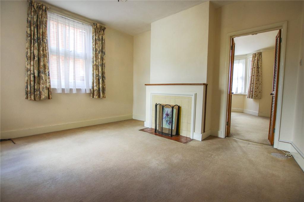Queens Road, Sunninghill, Ascot... 3 bed semidetached house £500,000