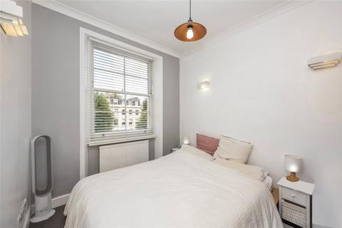 2 bedroom flat to rent, Clifton Gardens, London
