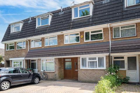 3 Knighton Close, Caversham, Reading, RG4 7SZ