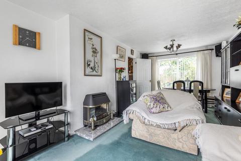 1 Brompton Crescent, Aylesbury, HP19 9JX