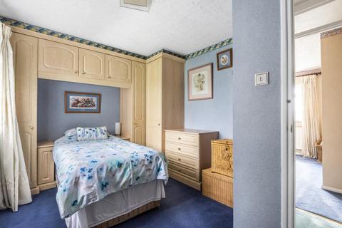 1 Brompton Crescent, Aylesbury, HP19 9JX