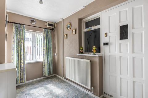 1 Brompton Crescent, Aylesbury, HP19 9JX