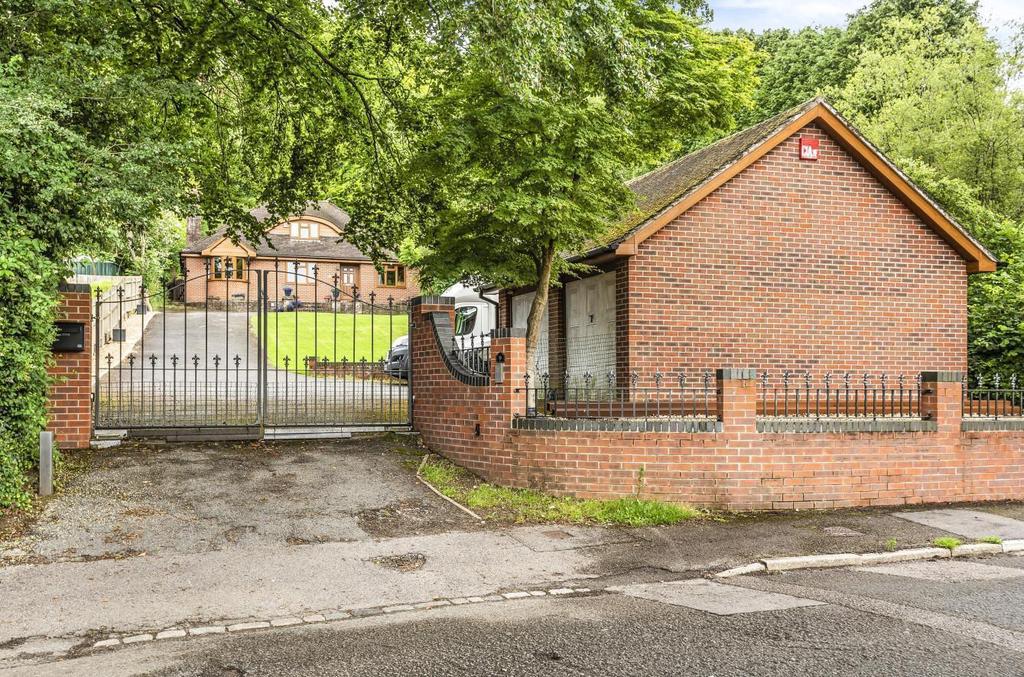 Southdown Road, Horndean, PO8 5 bed detached house £899,950