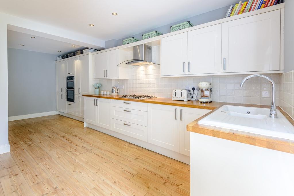 Kitchen/Breakfast