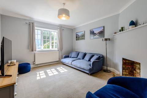 12 Trinity Crescent, Ascot, SL5 0NQ