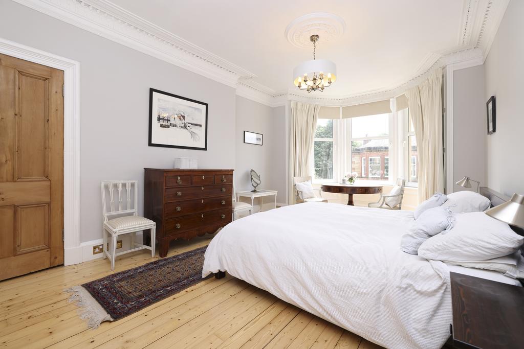 Double Bedroom 1