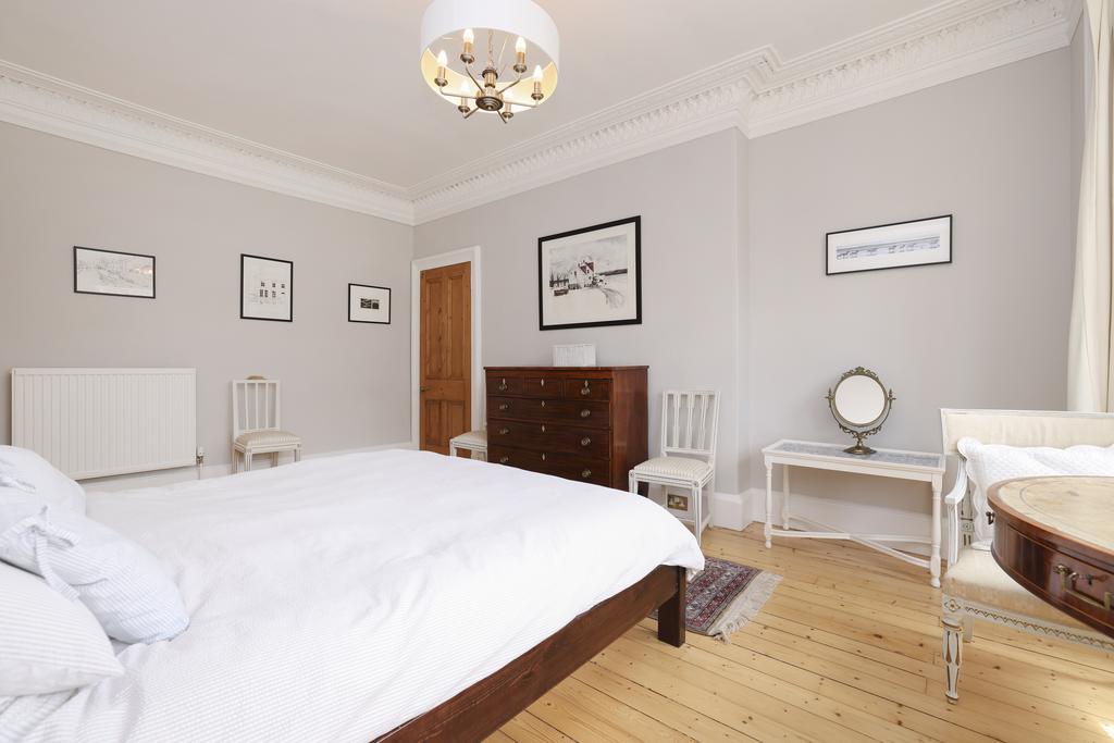 Double Bedroom 1
