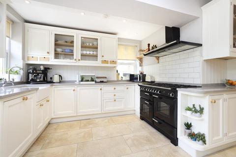 14 Comiston Drive, Edinburgh, EH10 5QP