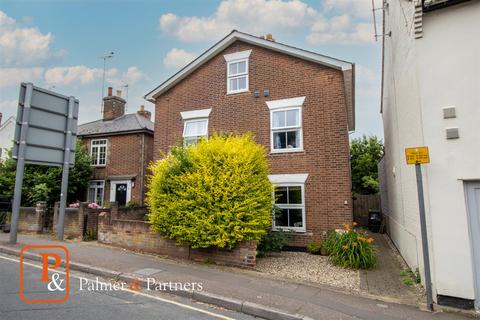 9 Bergholt Road, Colchester, CO4 5AA