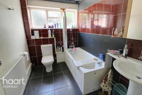 12 Kynance Close, Luton, LU2 9DN