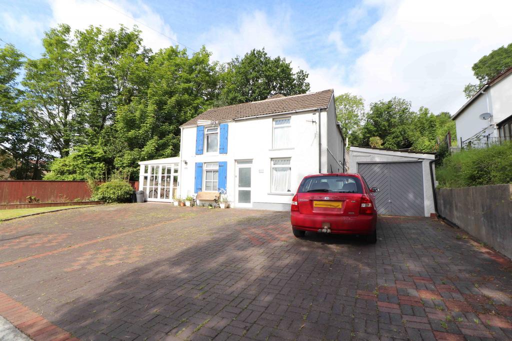 Clydach Road, Swansea, SA6 2 bed semidetached house £119,999