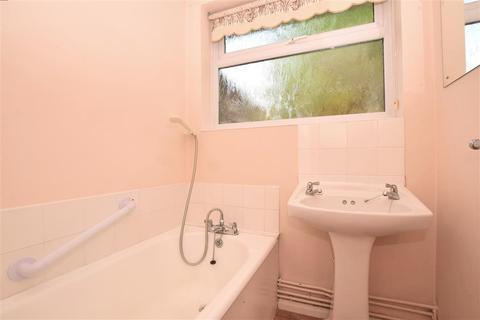 Cedar Croft Bagham Cross, Chilham, Canterbury, CT4 8DU