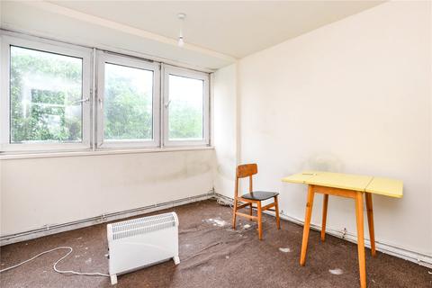 306 Nightingale Vale, London, SE18 4EH