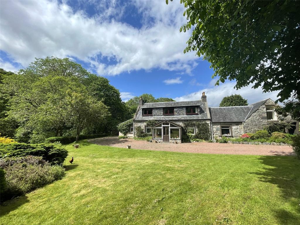 Ardachy House, Fort Augustus, PH32 5 bed detached house - £450,000