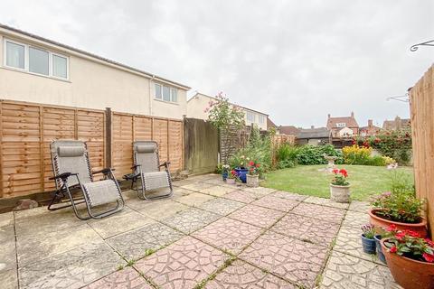 5 Lower Berrycroft, Berkeley, GL13 9AE