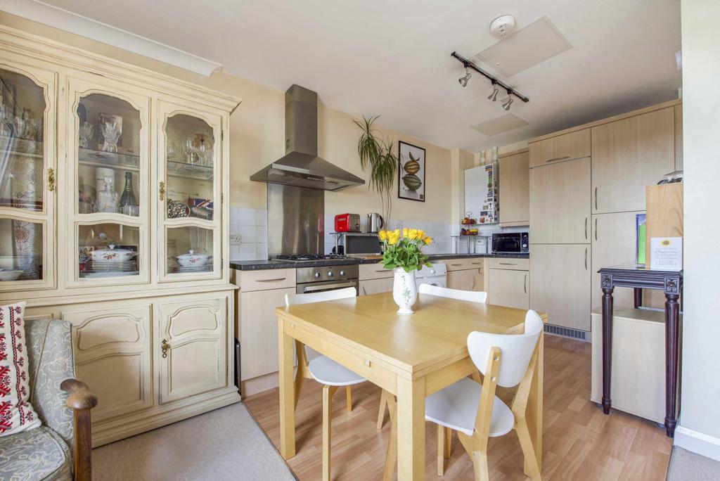 Kitchen/dining area