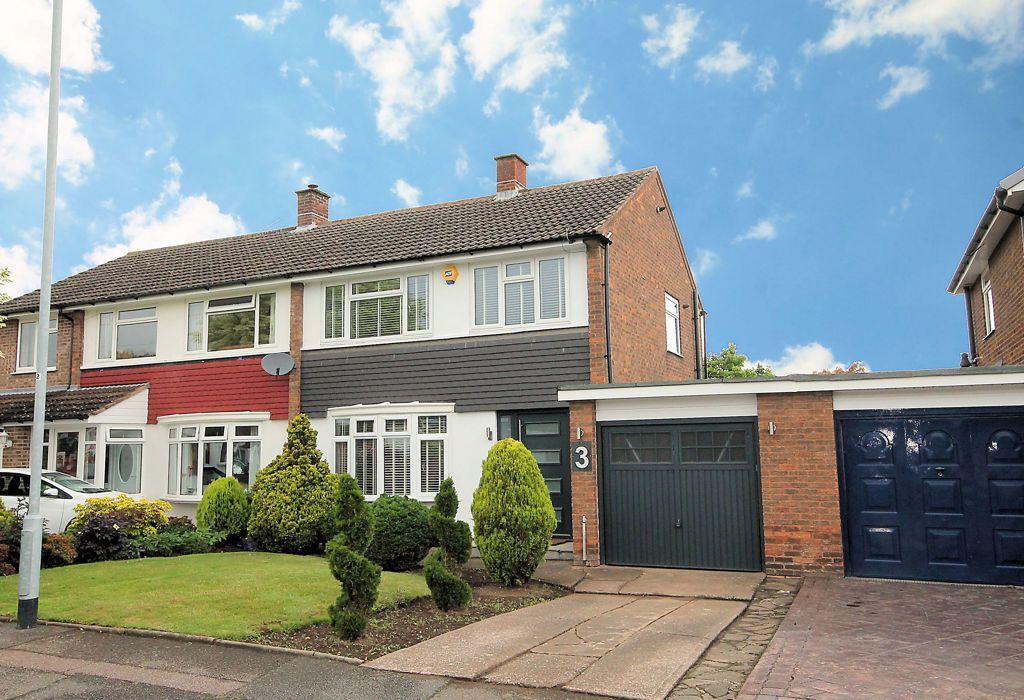 Mildenhall, Tamworth, B79 8RS 3 bed semidetached house £270,000