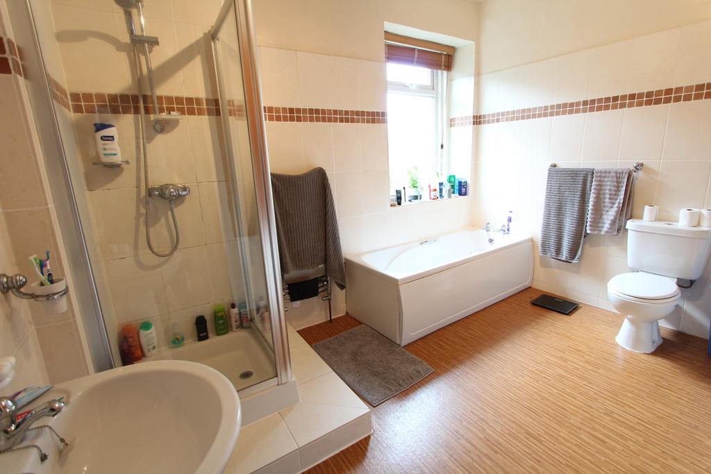 Maisonette Bathroom