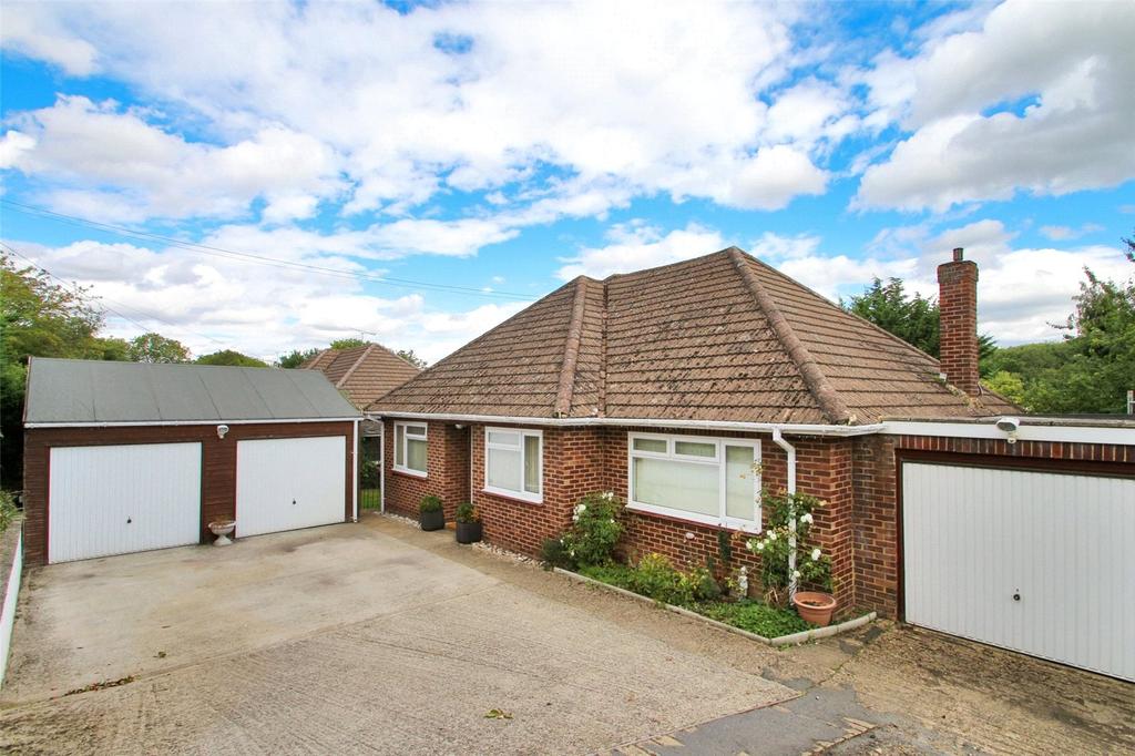 Briars Way, Hartley, Kent, DA3 3 bed bungalow £1,950 pcm (£450 pw)