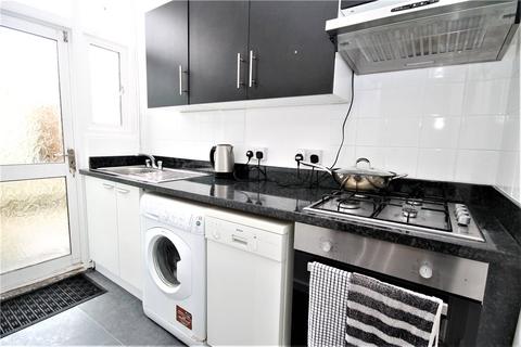 12 Amersham Road, Croydon, CR0 2QJ