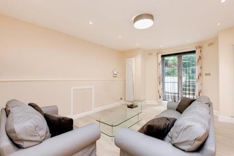 3 bedroom apartment to rent, Carlton Hill, St Johns Wood, NW8