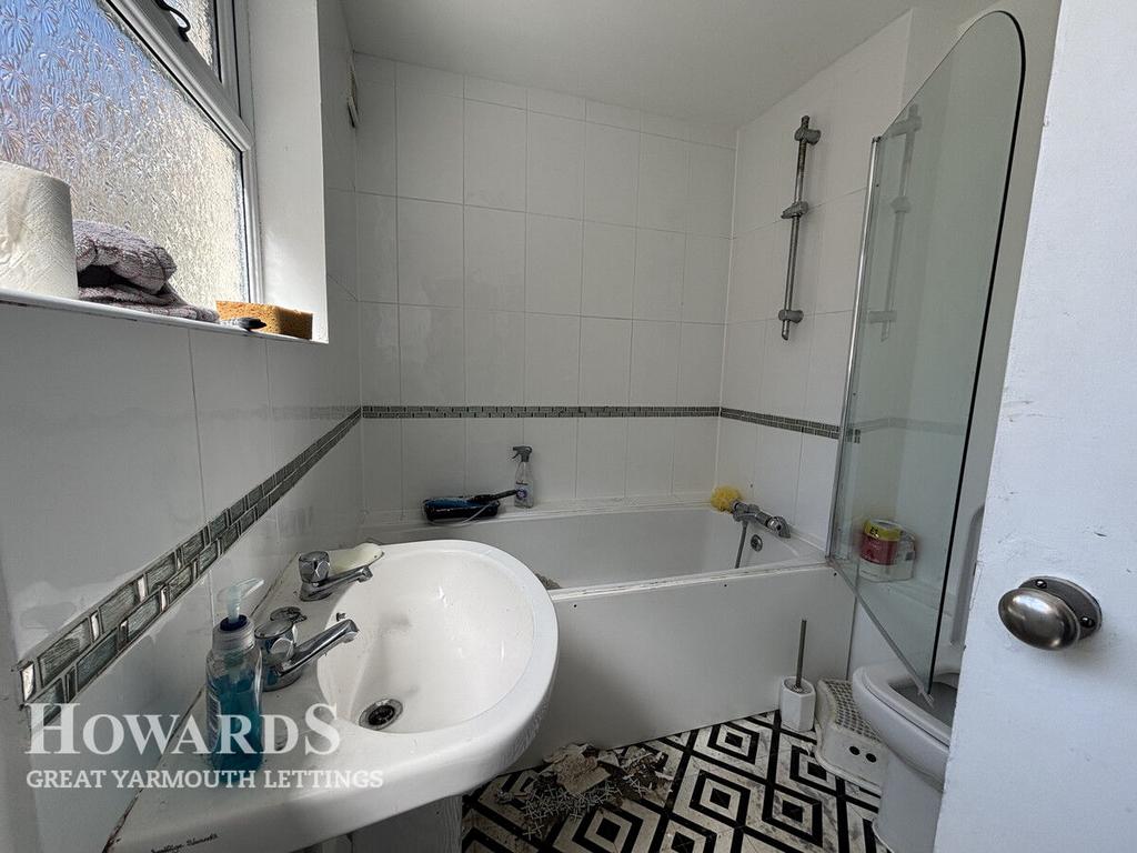 3 bedroom terraced house to rent