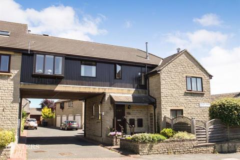 1 Amblers Row, Baildon, Shipley, BD17 5NL