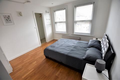 45 Queens Road, Feltham, TW13 5AW