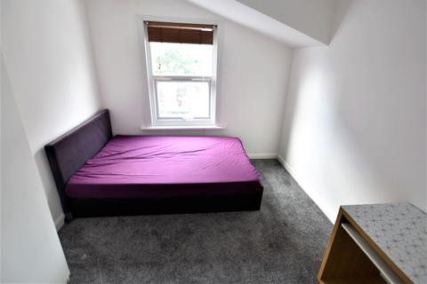 45 Queens Road, Feltham, TW13 5AW