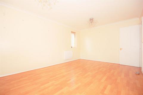 2 bedroom apartment to rent, Granville Place, Pinner HA5