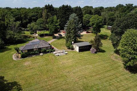 3 bedroom detached house to rent - Parsonage Lane, Farnham Common, Buckinghamshire, SL2