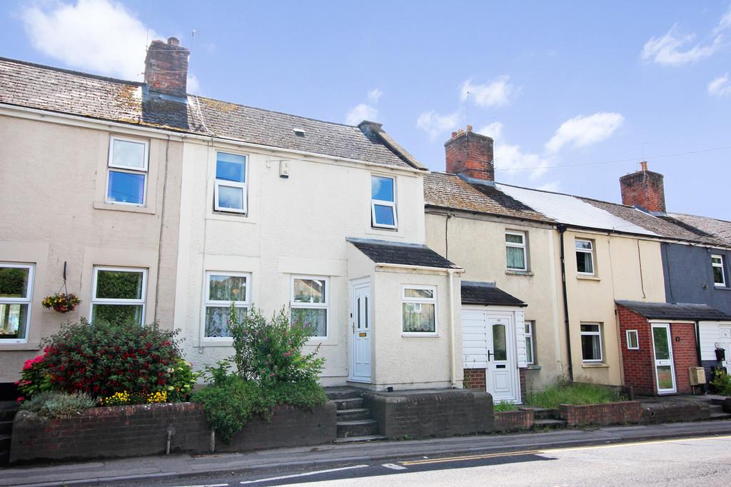 Warminster Road, Westbury 3 bed terraced house £235,000