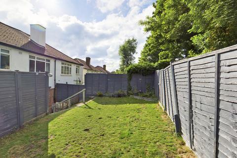 11 Gomshall Gardens, Kenley, CR8 5AH
