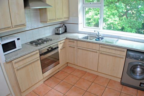 2 bedroom flat to rent, Dingle Lane, Solihull B91