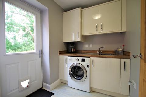 19 Geoff Morrison Way, Uttoxeter, ST14 7SR