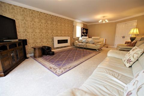 5 Frances Close, Denstone, Uttoxeter, ST14 5GZ