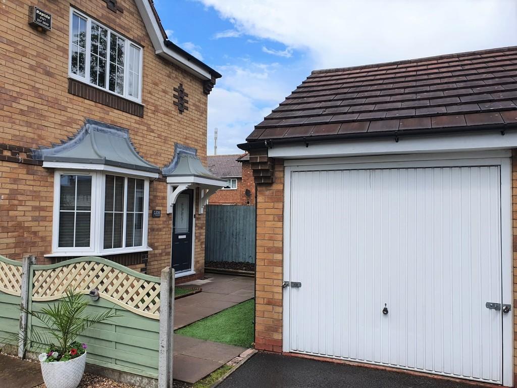 Tyburn Road, Erdington 3 bed semidetached house £950 pcm (£219 pw)