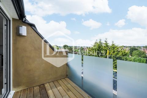 undefined, Palmerston Road, Bounds Green, London