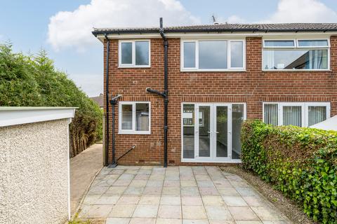 47 Ghyllroyd Drive, Birkenshaw, Bradford, BD11 2ET