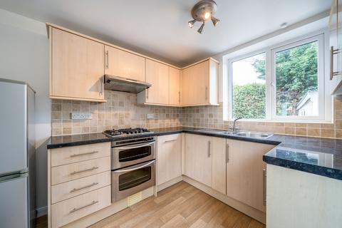 47 Ghyllroyd Drive, Birkenshaw, Bradford, BD11 2ET