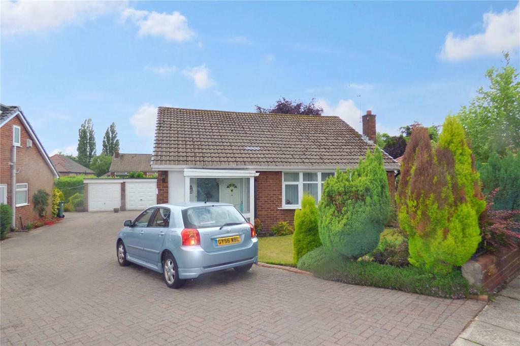 Lower Green, Alkrington, Middleton, Manchester, M24 3 bed bungalow for