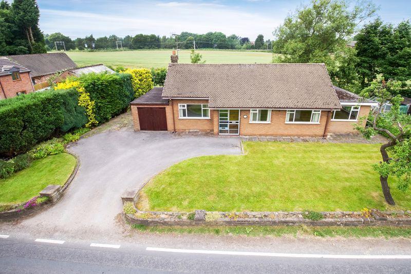 Moss Road, Congleton 3 bed bungalow £335,000