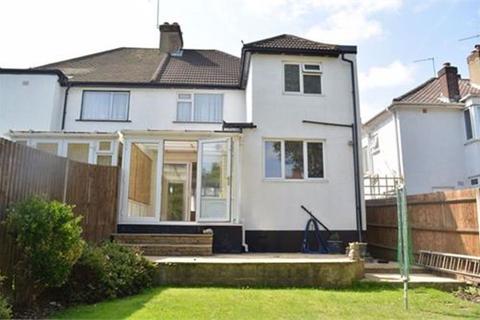 14 Riverdene, Edgware, HA8 9TD