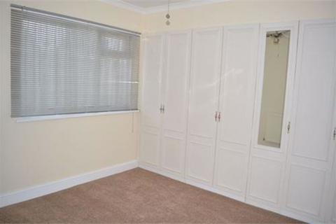 14 Riverdene, Edgware, HA8 9TD