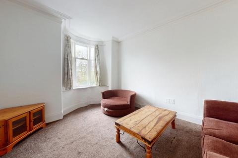3 bedroom flat to rent, Schoolhill, City Centre, Aberdeen, AB10