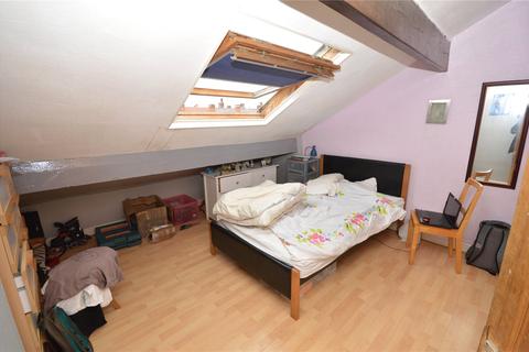 42 Cross Flatts Place, Beeston, Leeds, LS11 7JN