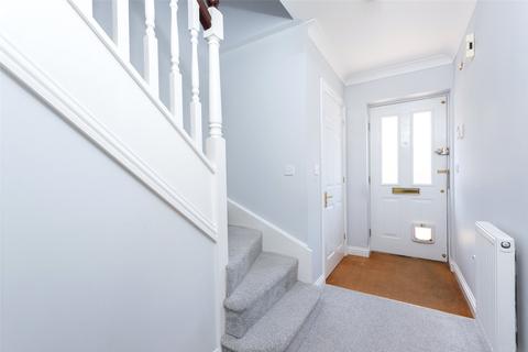 17 Apple Dene, Bramley, Tadley, RG26 5JU