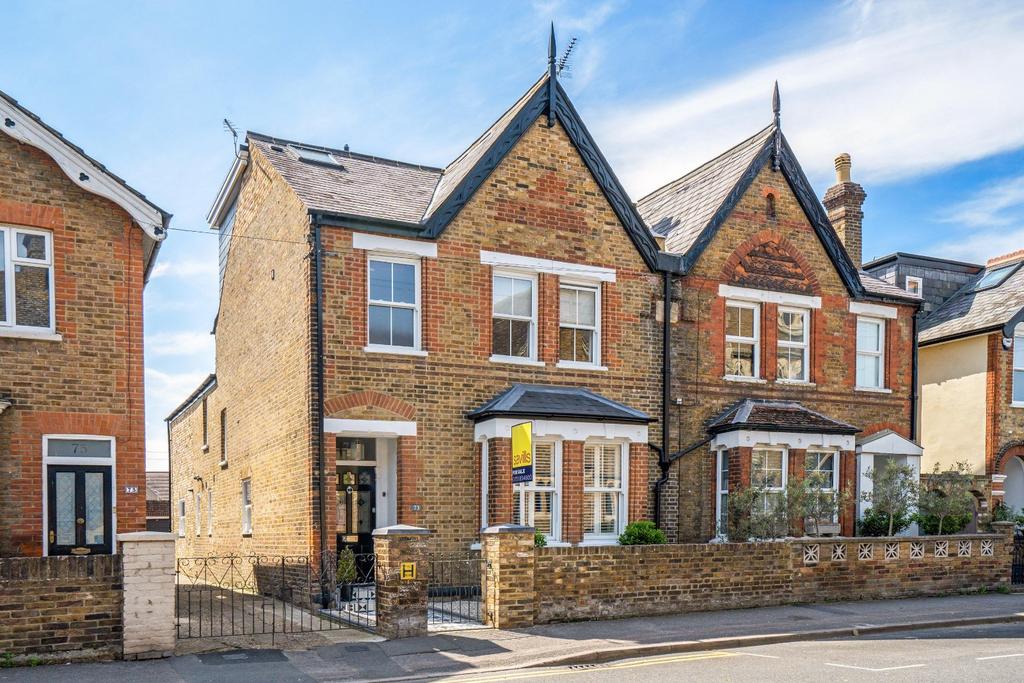 Vansittart Road, Windsor, Berkshire, SL4 4 bed semidetached house £