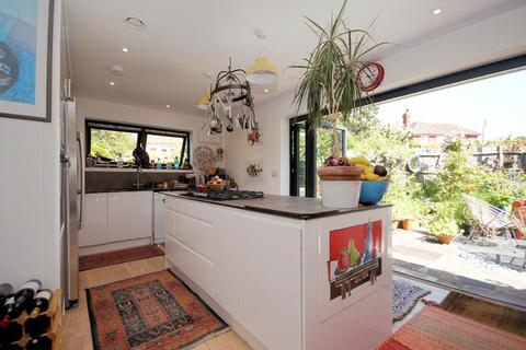 3 Cripps Lane, Steyning, BN44 3YD