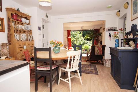3 Cripps Lane, Steyning, BN44 3YD